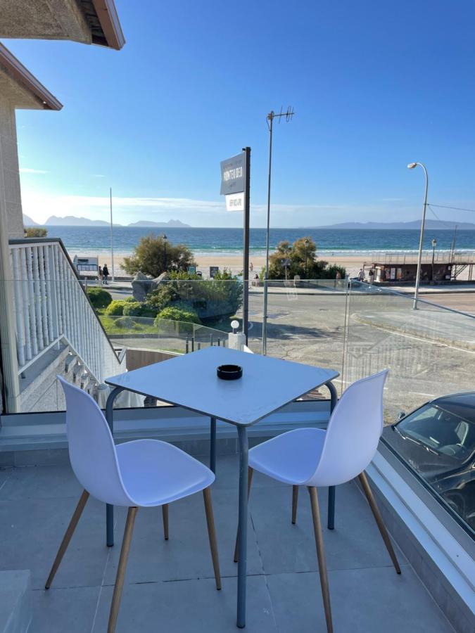 Hostal Montevideo Beachfront Nigrán Kültér fotó