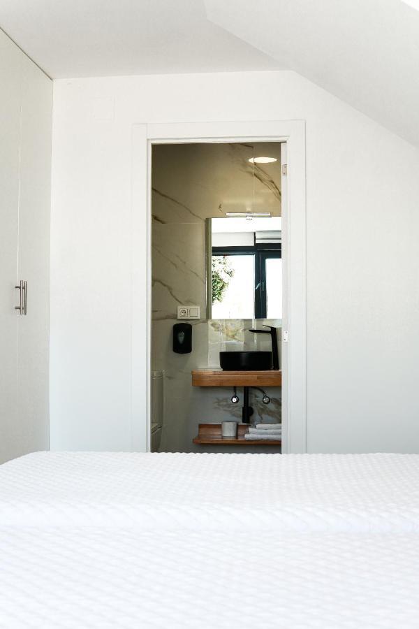 Hostal Montevideo Beachfront Nigrán Kültér fotó