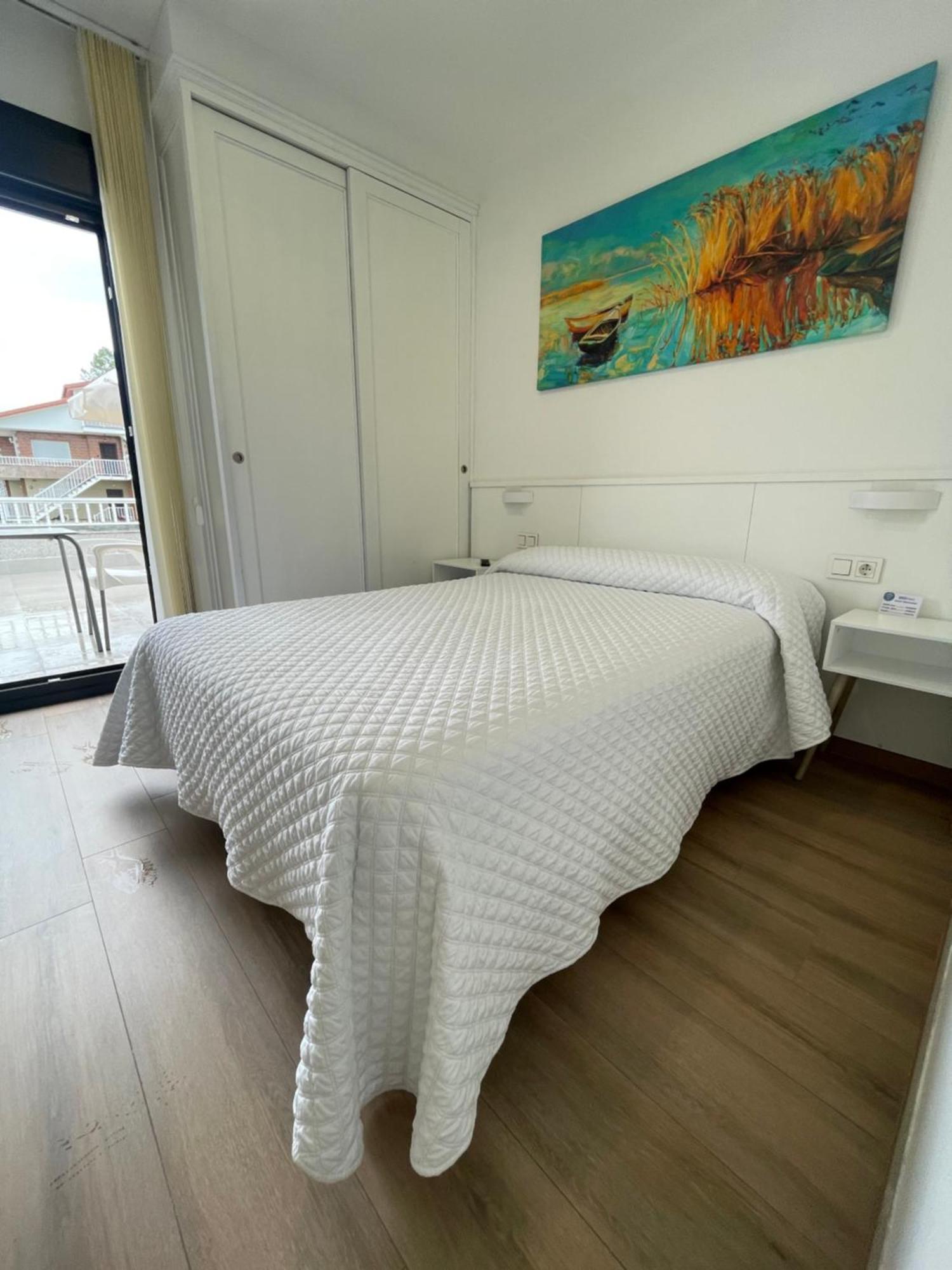 Hostal Montevideo Beachfront Nigrán Kültér fotó