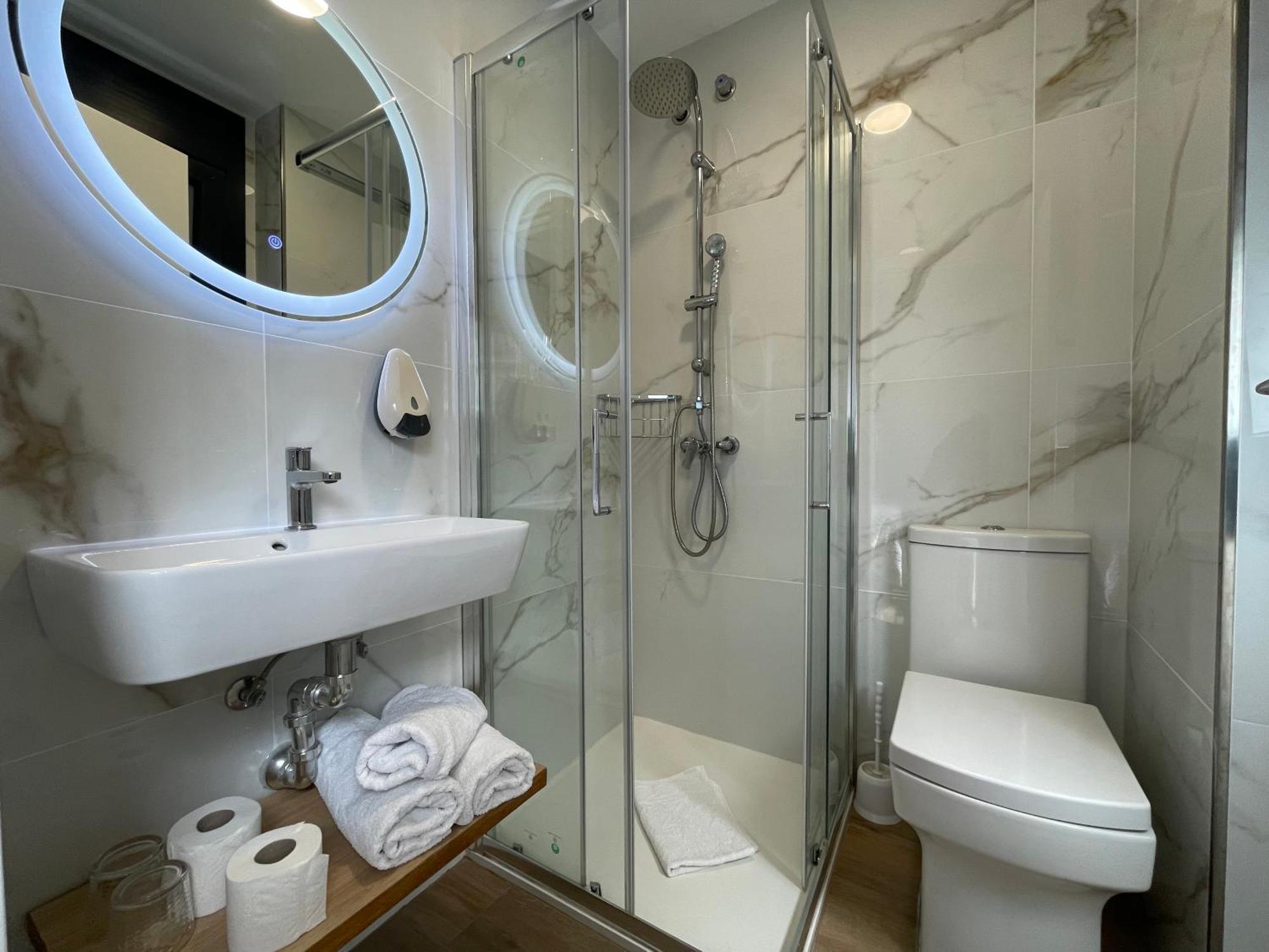 Hostal Montevideo Beachfront Nigrán Kültér fotó