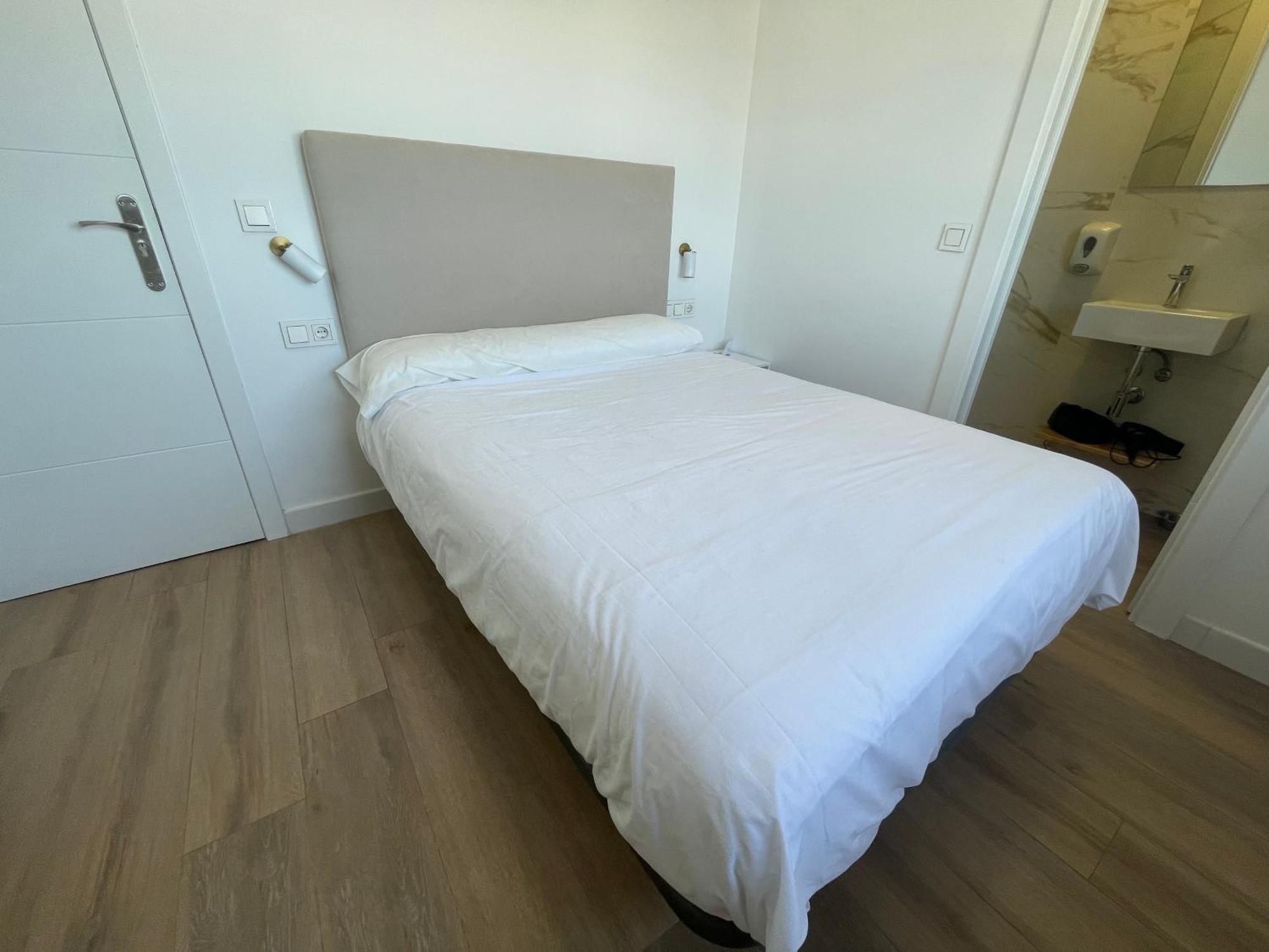 Hostal Montevideo Beachfront Nigrán Kültér fotó