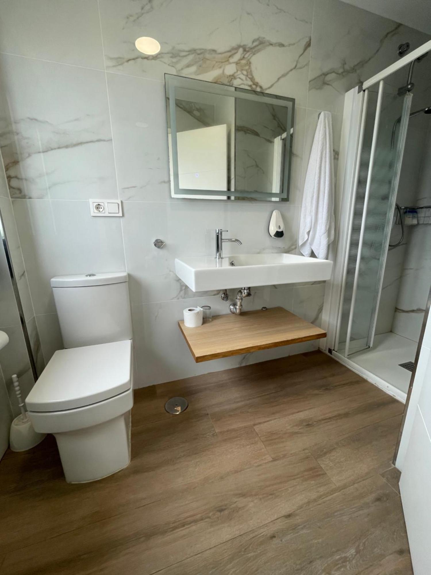 Hostal Montevideo Beachfront Nigrán Kültér fotó